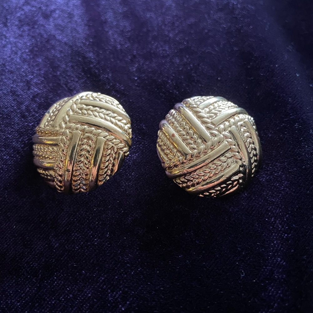 Trifari Goldtone earrings